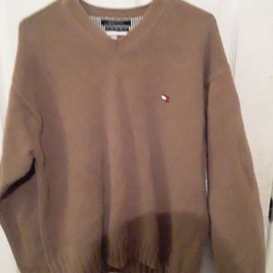 Tommy Hilfiger sweater